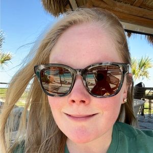 Meet your Posher, Kaitlyn